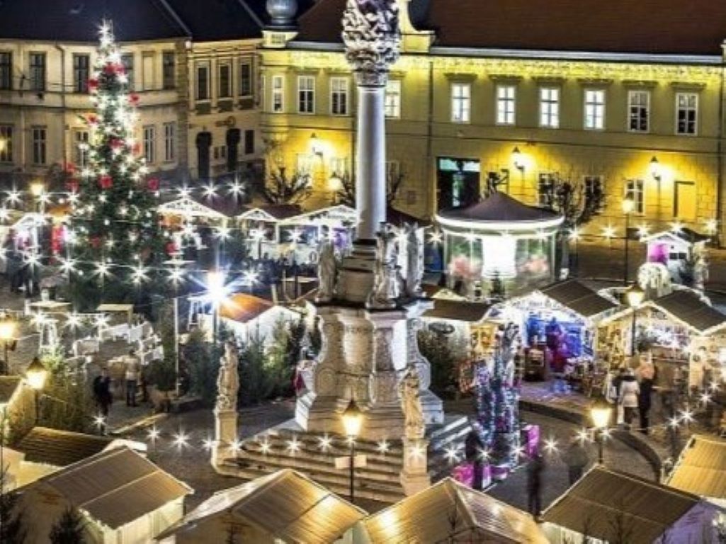 ZAKUP ADVENTSKIH KUĆICA